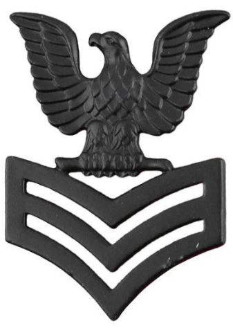 Navy Cap Device: E4-E6 Petty Officer