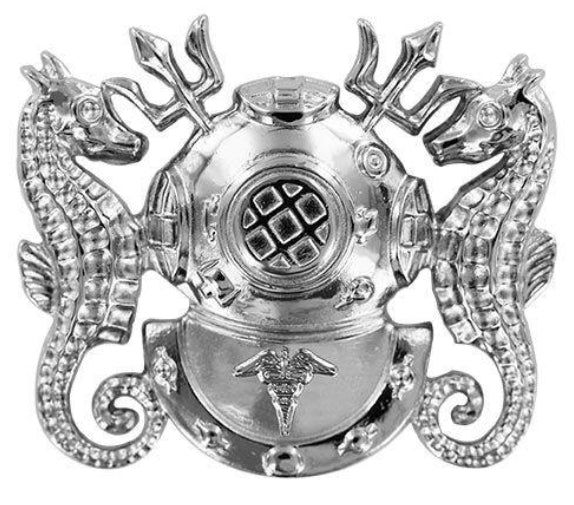 Warfare Devices & Breast Insignia Enlisted