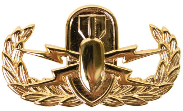 Warfare Devices & Breast Insignia Enlisted