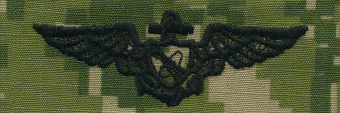 NWU Type III Warfare Devices & Breast Insignia Officer