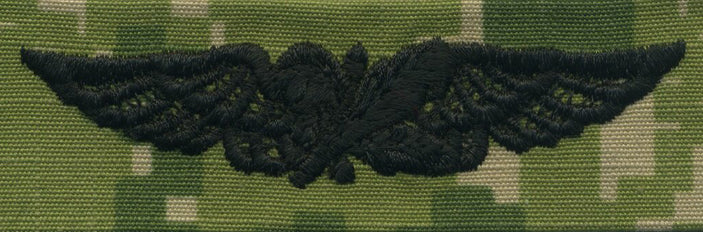 NWU Type III Warfare Devices & Breast Insignia Officer